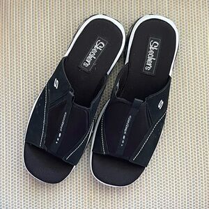 Skechers Slides